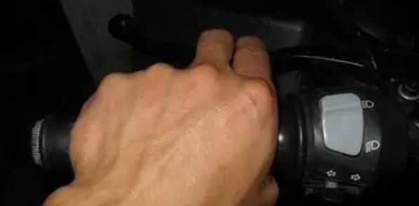 1758718077910719.png image.png